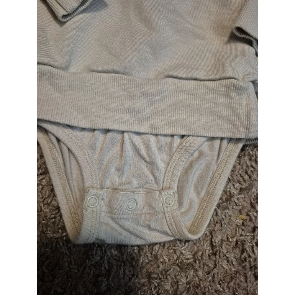 Black sheep baby sweatshirt bodysuit size 6-9 months